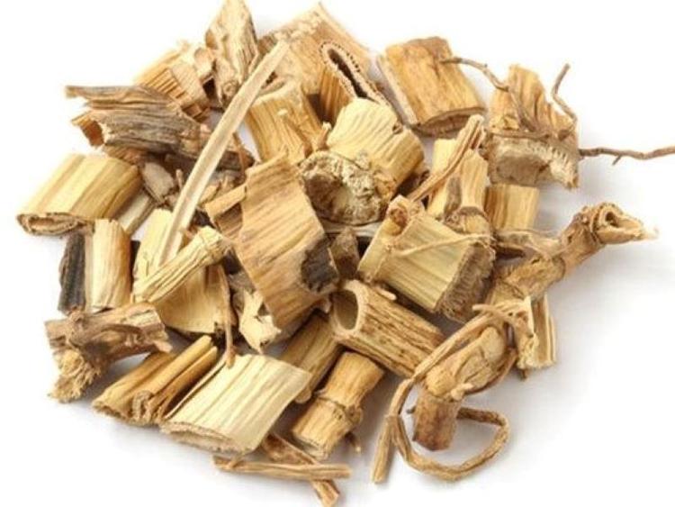 鲜芦根的功效与作用是什么?用对了能清肺还能止渴!